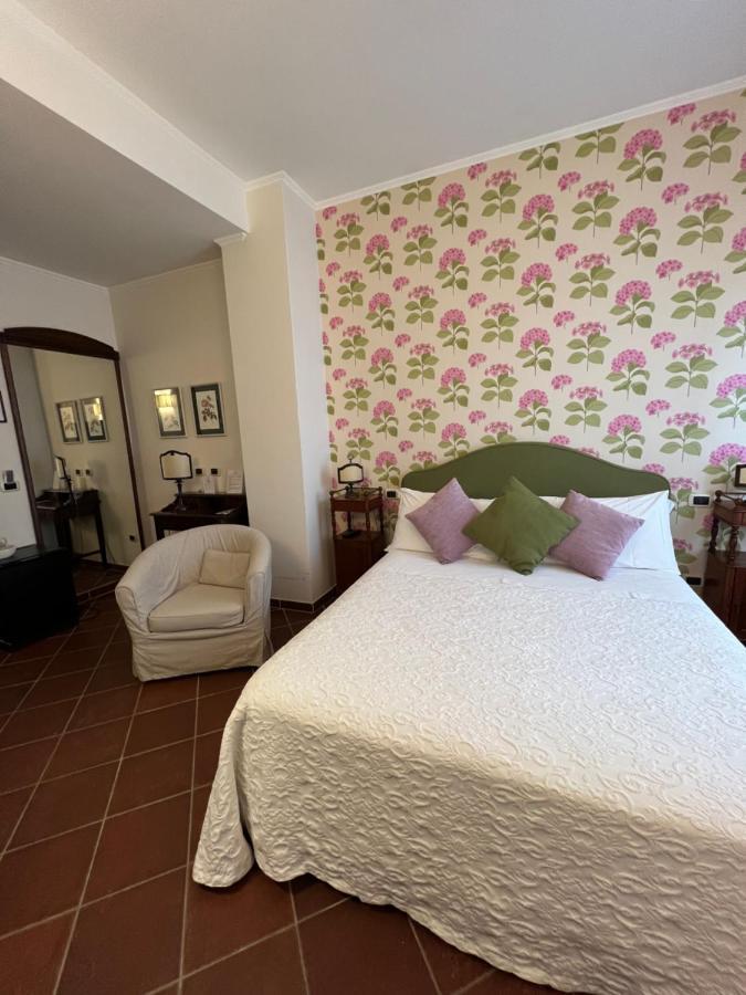 Il Casale Di Riardo Luxury B&B Exterior photo