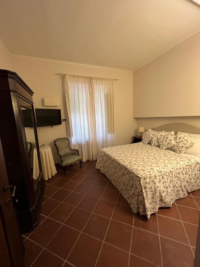 Il Casale Di Riardo Luxury B&B Exterior photo